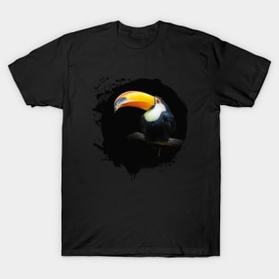 Toucan Toco Bird Animal Wildlife Forest Nature Flight Outdoor T-Shirt